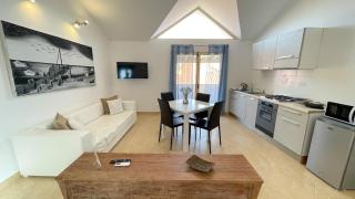 Branco Suites - Rooms & Holiday Apartments - 0