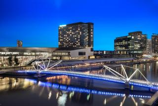 Waterfront Melbourne Apartments - 8