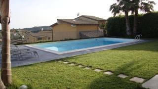 appartamento in moderna villa con piscina - 9