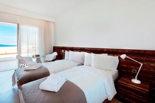 Amphora Hotel & Suites - 2