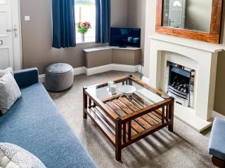 Maple House - Quaint Victorian Home With Free Parking - York - 1