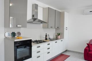 COMODO APPARTAMENTO A 50 MT DALLA SPIAGGIA DI PESCOLUSE - 5