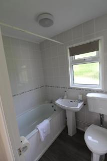 Relaxing Chalet on popular California Sands short stroll to beach, nr Norfolk Broads & Great Yarmouth - 3