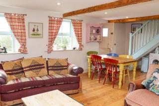 Cob Cottage - Tomhaggard - 8