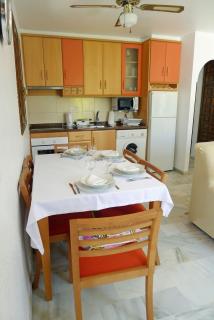 Sunny Coastal 1 Bed Apartment - Vera Coast: 2mins to Beach - 3