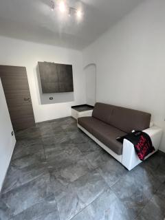 Grey house - Genova - 3