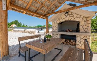 3 Bedroom Awesome Home In Vinjani Donji - Crna Gora - 7