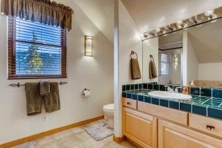 Lovely House Tucked in the Pines with Private Hot Tub - Pura Vida - 1