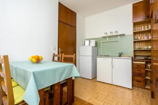 Apartment Jakovac by El-Pi Tours - Njivice - 1
