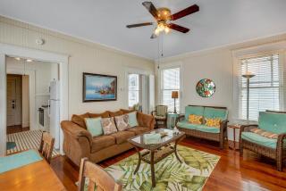 Lazy Days Cottage - Amazing Views and Great Location! home - Galveston - 2