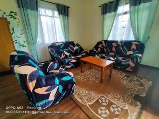 Ulya Homestay 1 - 1