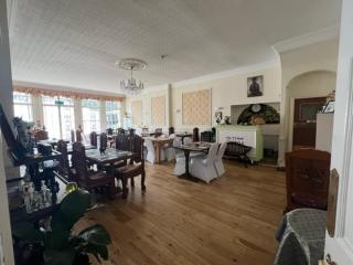 Antrobus Hotel - 2