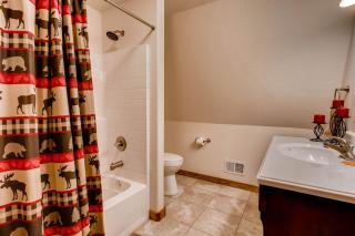 Enjoy the True Mountain Experience - Moose Creek Lodge - Fairplay - 3