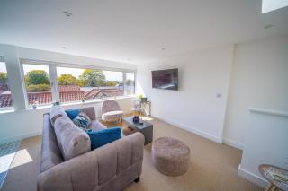 'The View' Penthouse Apartment Number Four Lees Terrace - 2