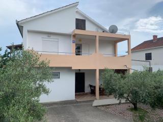 Apartman ABO*** - Komin - 2