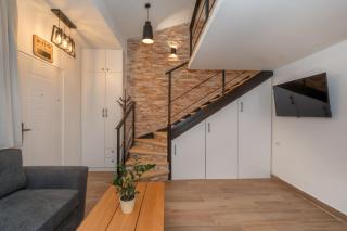 La Costa Apartments - Bar - 7