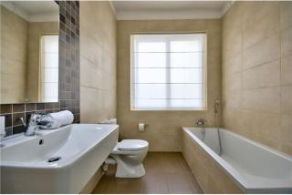 Four Bedroom Typical Maltese Townhouse - One Minute Away From The Seafront - Sliema - 1