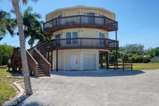 The Round House - Bokeelia - 0
