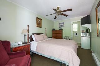 Hickory Falls Inn - Chimney Rock - 8