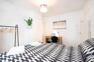 4 Bedroom House with 7 Beds and 2 Bathrooms by NEC-HS2-Available for Contractors, Families and Extended FlexibleStays - Birmingham - 3
