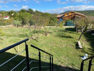 Loue appartement avec jardin - Alba-la-Romaine - 2
