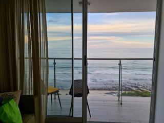 Apto Frente al Mar. Vista genial al Pacífico - 2