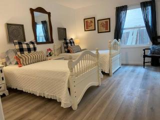 NEW! Charming San Carlos 2BR Remodeled - 0