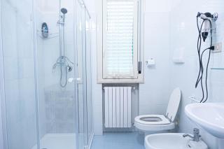 B&B Ad Un Passo Dal Mare - 4