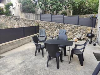 Maison de village en Provence avec terrasse de 33m2 - Saint-Roman-de-Malegarde - 1