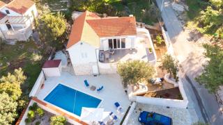 Amazing house W pool and big sunny terrace close to sea & beach - Splitska - 7