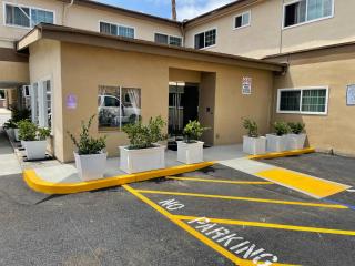 Grand Inn - Fullerton - 5