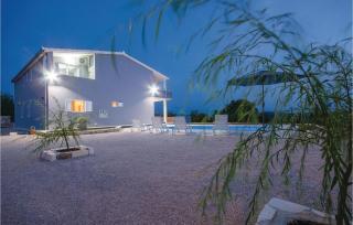 Lovely Apartment In Blizna Donja - 6