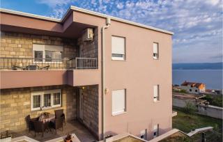 Two-Bedroom Apartment In Mali Rat - 7