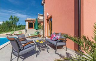 Nice Home In Svpetar U Sumi - 1