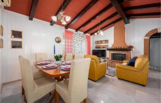 3 Bedroom Amazing Home In Vizinada - Vižinada - 1