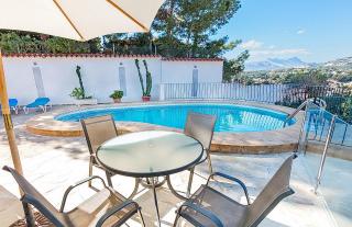 Villa Yvonne - chill out, free WIFI, close to facilities - 8