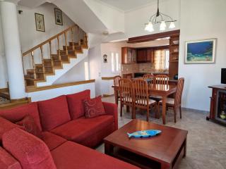 Villa Liana : Luxury Villa With Fantastic Sea View, Near Airport - Porto Rafti - 3