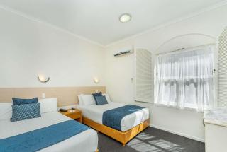 Ramada by Wyndham, Hamilton City Center - Hamilton - 0