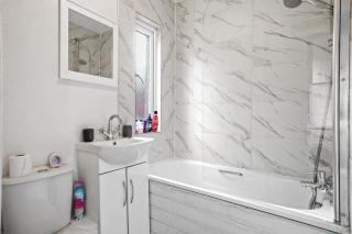 Ezy Property Solution Short Lets & Serviced Accommodation Norbury - Londra - 6