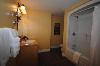 Premiere Suites - Moncton, Assomption Boulevard - Moncton - 1