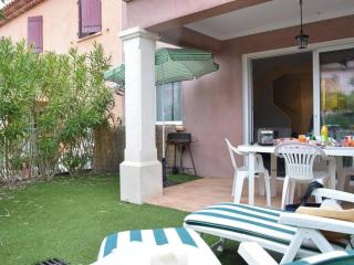 Maison moderne 4 pièces climatisée, proche plage, avec jardin, terrasse couverte et parkings sécurisés - FR-1-226-279 - Sainte-Maxime - 0