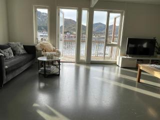Ballstad Delicate Ocean Front House - Rorbu style - Ballstad - 2