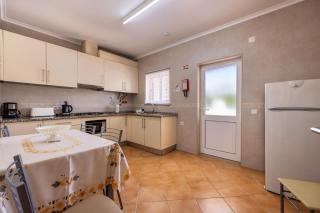 Casa Bege T1 - Burgau - 2