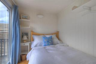 8 Bowling Green Chalets - 1