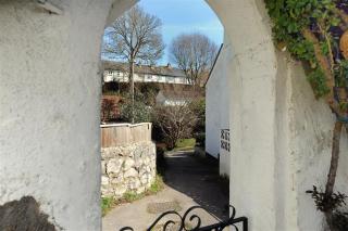 Hatchett Top Flat - 1