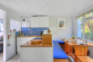 The Hut - Lyme Regis - 7