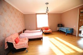 Chelo Guesthouse - 4
