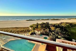 Crescent Beach Club II 5B - Clearwater Beach - 2
