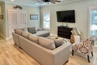 Santa Rosa Home with Pool Access - Half Mi to Beach! - Santa Rosa Beach - 5