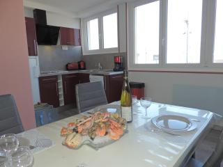 ESPLANADE FRONT DE MER 109 1er Etage Lit fait wifi Taxe de Séjour incluse - Le Tréport - 2